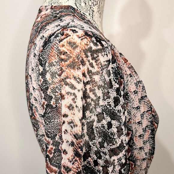 Chic Multicolor Patterned Dress - Picture 9 of 15